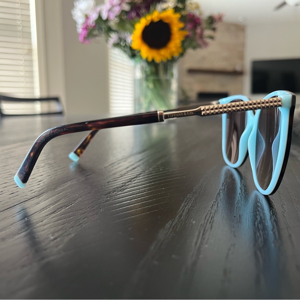 Tiffany & Co. oversized sunglasses - like new, barely worn